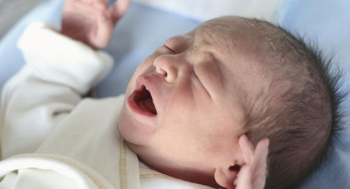 การหายใจแรงของทารกแรกเกิดเป็นเรื่องปกติหรือไม่